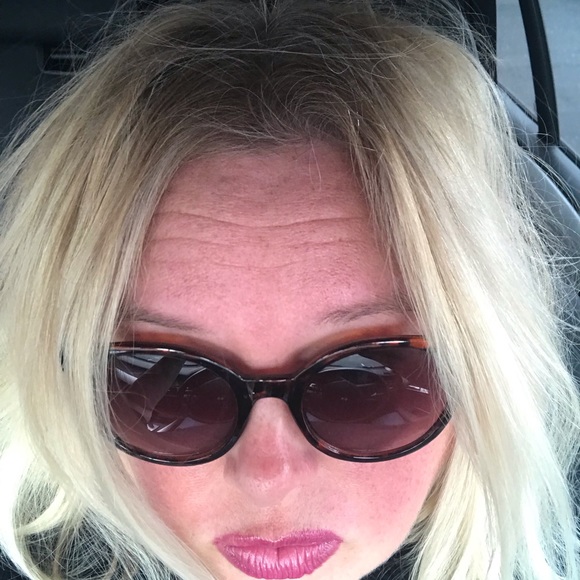 Meet your Posher, Kelley - Picture 5 of 7